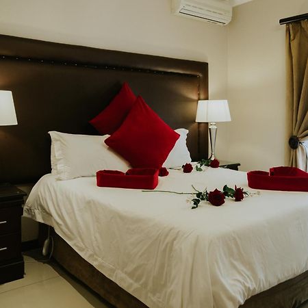 Le Grand Chateau Hotel Parys Eksteriør billede
