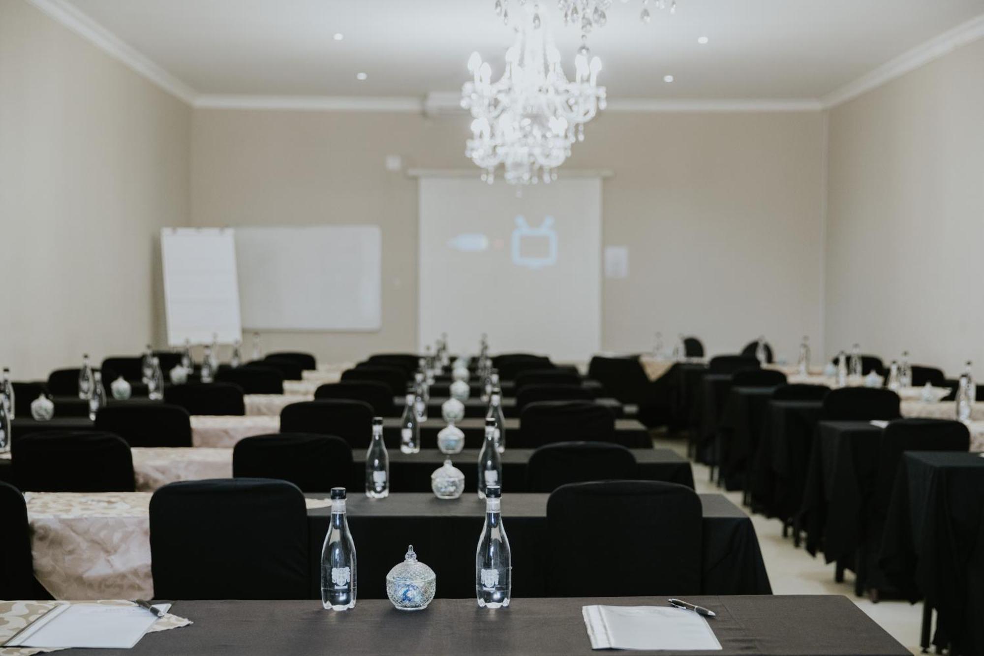 Le Grand Chateau Hotel Parys Eksteriør billede